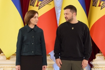 მაია სანდუმ ზელენსკის მშვიდობისა და თავისუფლების დაცვაში შეტანილი მნიშვნელოვანი წვლილისთვის მოლდოვის უმაღლესი სახელმწიფო ჯილდო გადასცა