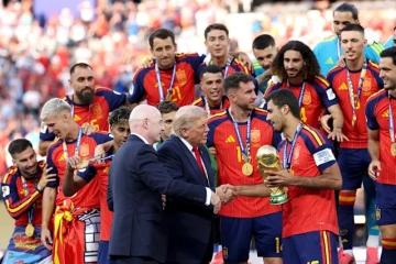 ჩემპიონებს მთავარი საფეხბურთო ჯილდო აშშ-ის პრეზიდენტმა, დონალდ ტრამპმა გადასცა