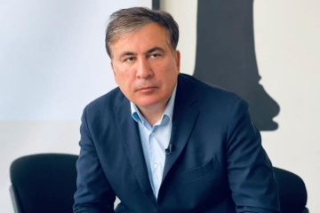 "ქოცებმა სამჯერ დაამოკლეს თავისი წინა ელჩის ვადა და გამოიწვიეს დროზე ბევრად ადრე და ამერიკაში ელჩად დანიშნეს რუსეთის ჯაშუშის ცოლი"