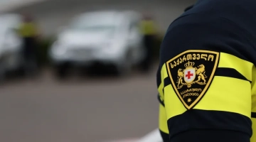 "ბრალდებულმა ბათუმში, ურთიერთშელაპარაკებისას, 2007 წელს დაბადებული მ.კ. დანის გამოყენებით დაჭრა და შემთხვევის ადგილიდან მიიმალა"