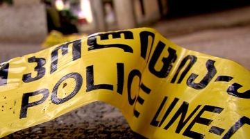 "მიგრაციის დეპარტამენტის თანამშრომელმა პირად ავტომობილში, საკუთრებაში არსებული ცეცხლსასროლი იარაღიდან გასროლით, თავის არეში სასიკვდილო ჭრილობა მიიყენა"