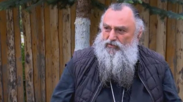 "ჩარევა საიდან არის?! შეიძლება სთხოვა, მაგრამ ჩარევა რატომ არის შეგიძლიათ ამიხსნათ?! რატომ არის თხოვნა ჩარევა?"