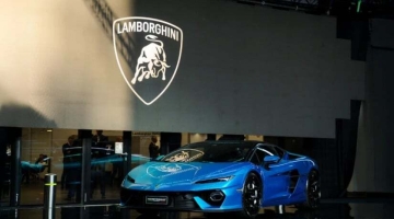 იტალიური სუპერქარი საქართველოში – Lamborghini-ს შოურუმი თბილისში ოფიციალურად გაიხსნა