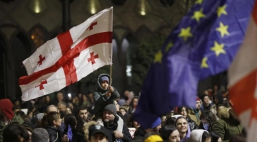 "28 ნოემბერს, საღამოს 19:00 საათზე, ვიკრიბებით თბილისის სახელმწიფო უნივერსიტეტთან"