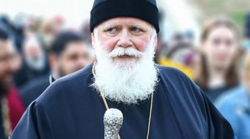 "გიჭირთ, გსურთ ყველა იყოს დამნაშავე, ასე არ შეიძლება, დაფიქრდით... ხალხი ნუ გგონიათ ბრბო" - მიტროპოლიტი ანტონ ბულუხია