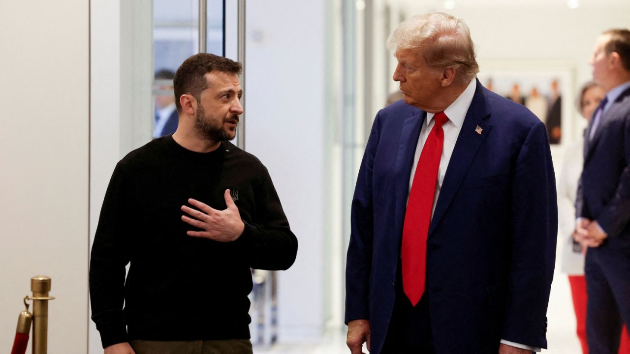 "დიდი პატივი იყო უკრაინის პრეზიდენტ ზელენსკისთან შეხვედრა. ბევრი რამ განვიხილეთ. შეხვედრამ ძალიან კარგად ჩაიარა!"