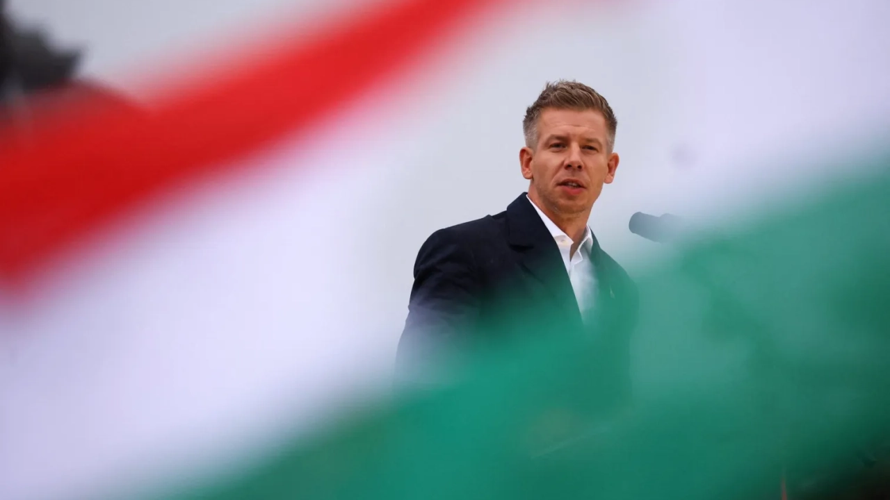"ბატონო პრეზიდენტო, თქვენ უნდა წახვიდეთ! და წახვალთ კიდეც. 31 მაისამდე ეს ჯერ კიდევ შეგიძლიათ ნებაყოფლობით გააკეთოთ"