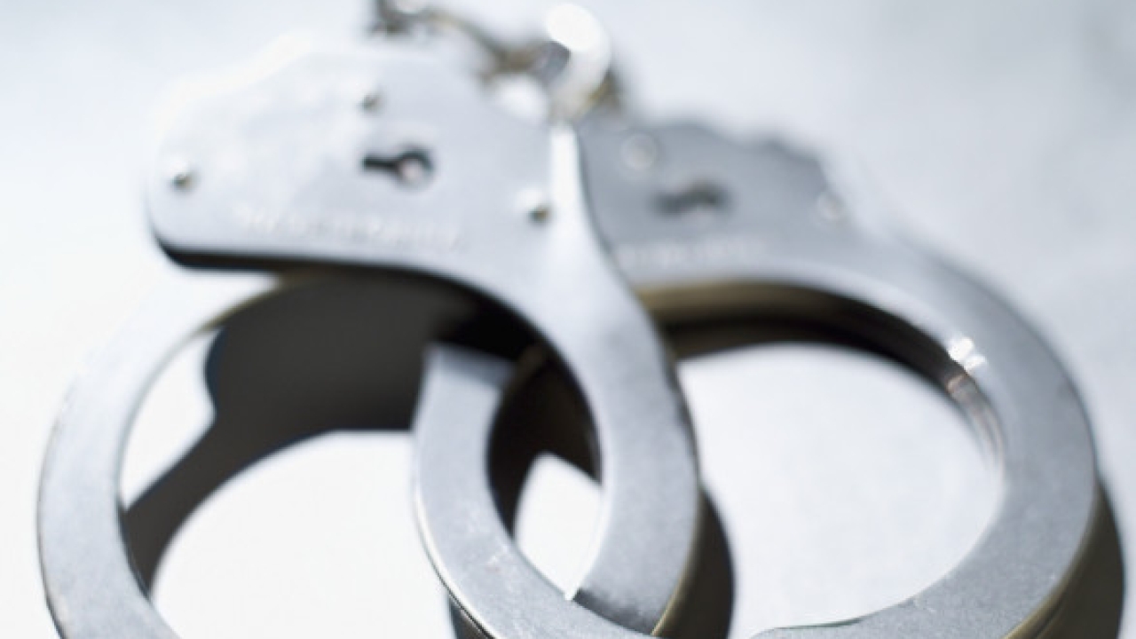 "ბრალდებულმა თბილისში ერთ-ერთ მოქალაქეს ხელჩანთა გასტაცა და შემთხვევის ადგილიდან მიიმალა"