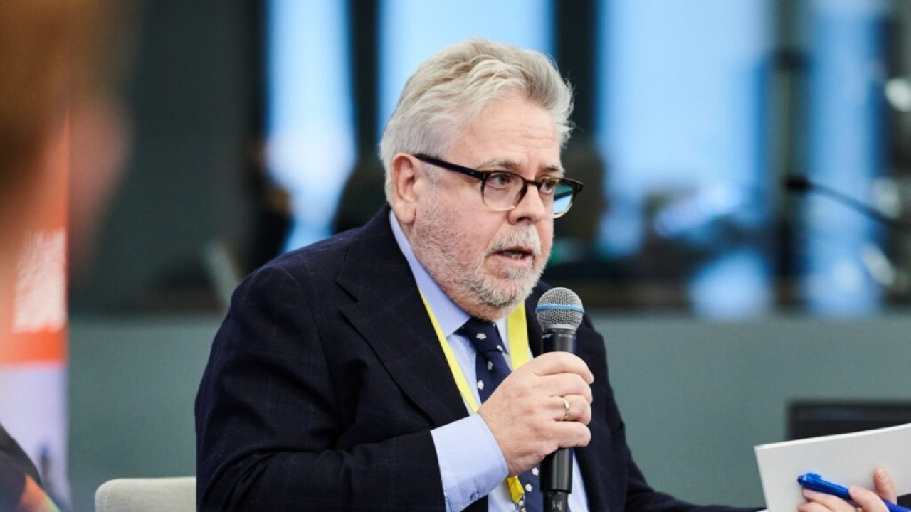 "მსურს საქართველოში ოპოზიციური ძალებისთვის მოწოდება გავაკეთო. მათ უნდა გამოიჩინონ დიდსულოვნება, უნდა გააკეთონ საერთო შეთავაზება"