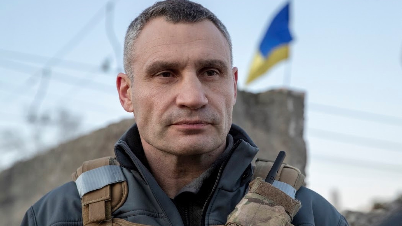 „მტრის მიერ დედაქალაქზე განხორციელებული თავდასხმის შედეგად ორი ადამიანი დაიღუპა - 12 წლის ბიჭი და 35 წლის ქალი“, - კლიჩკო