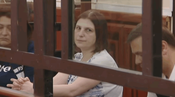 "ნინო დღეს მოიყვანეს ეტლით, სადაც იჯდა გაცრეცილი, გაშეშებული კისრით და ოთახში, სადაც უნდა მენახა, ძლივს ავიყვანეთ" - დათაშვილის მეუღლე