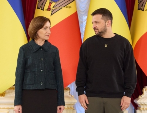 მაია სანდუმ ზელენსკის მშვიდობისა და თავისუფლების დაცვაში შეტანილი მნიშვნელოვანი წვლილისთვის მოლდოვის უმაღლესი სახელმწიფო ჯილდო გადასცა