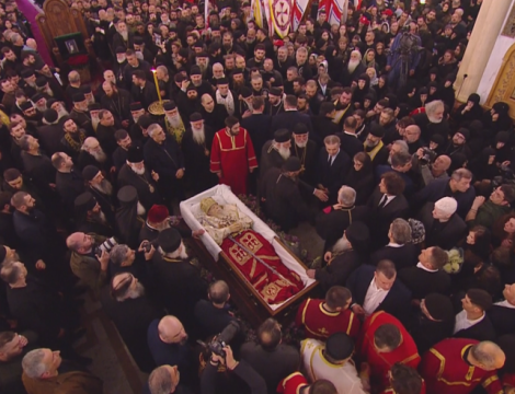 საქართველოს კათოლიკოს-პატრიარქ ილია II-ის პატივის მისაგებად ყოვლადწმინდა სამების საპატრიარქო ტაძარი ღია იქნება