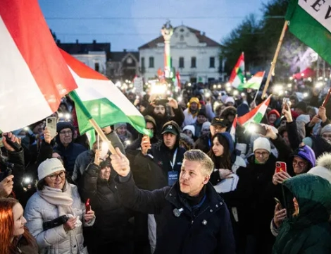 "ჩვენ მთელი უნგრეთი შემოვიარეთ. ვიყავი ყველაზე პატარა დასახლებებშიც კი. შევხვდი მილიონობით ადამიანს. თვალებში ჩავხედე ასობით ათას პიროვნებას"