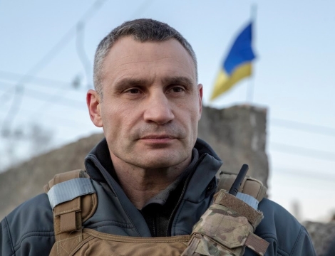 „მტრის მიერ დედაქალაქზე განხორციელებული თავდასხმის შედეგად ორი ადამიანი დაიღუპა - 12 წლის ბიჭი და 35 წლის ქალი“, - კლიჩკო