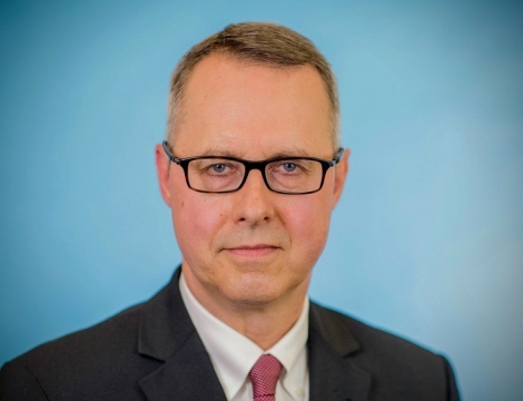 "განადგურდა არასამთავრობო ორგანიზაციები, დემონსტრანტების უფლებები ირღვევა, პოლიტიკური პარტიები ნადგურდება"