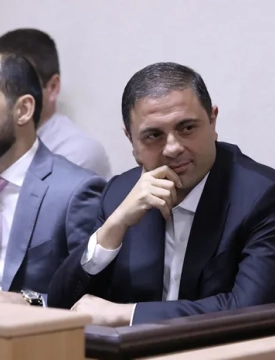 პროკურორის განცხადებით, რომეო მიქაუტაძე ბიზნესს "ჩატებით" მართავდა