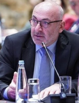 "აუტანელი, ვერგასაძლები ხდება შენს გარშემო ვითარება" - საქართველოს ყოფილი ელჩი საფრანგეთში