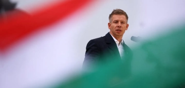 "ბატონო პრეზიდენტო, თქვენ უნდა წახვიდეთ! და წახვალთ კიდეც. 31 მაისამდე ეს ჯერ კიდევ შეგიძლიათ ნებაყოფლობით გააკეთოთ"