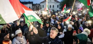 "ჩვენ მთელი უნგრეთი შემოვიარეთ. ვიყავი ყველაზე პატარა დასახლებებშიც კი. შევხვდი მილიონობით ადამიანს. თვალებში ჩავხედე ასობით ათას პიროვნებას"