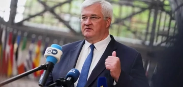 "ნუ იყიდით მოპარულ უკრაინულ მარცვლეულს. ნუ გახდებით ამ დანაშაულის თანამონაწილე"