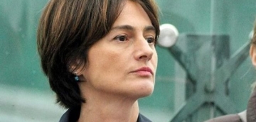 "10 დღე გავიდა და მოძალადე ჯერ ისევ არ არის დაკავებული, რადგან პოლიციას არ სცალია და მშვიდობიანი აქციის მონაწილეებს დასდევს"